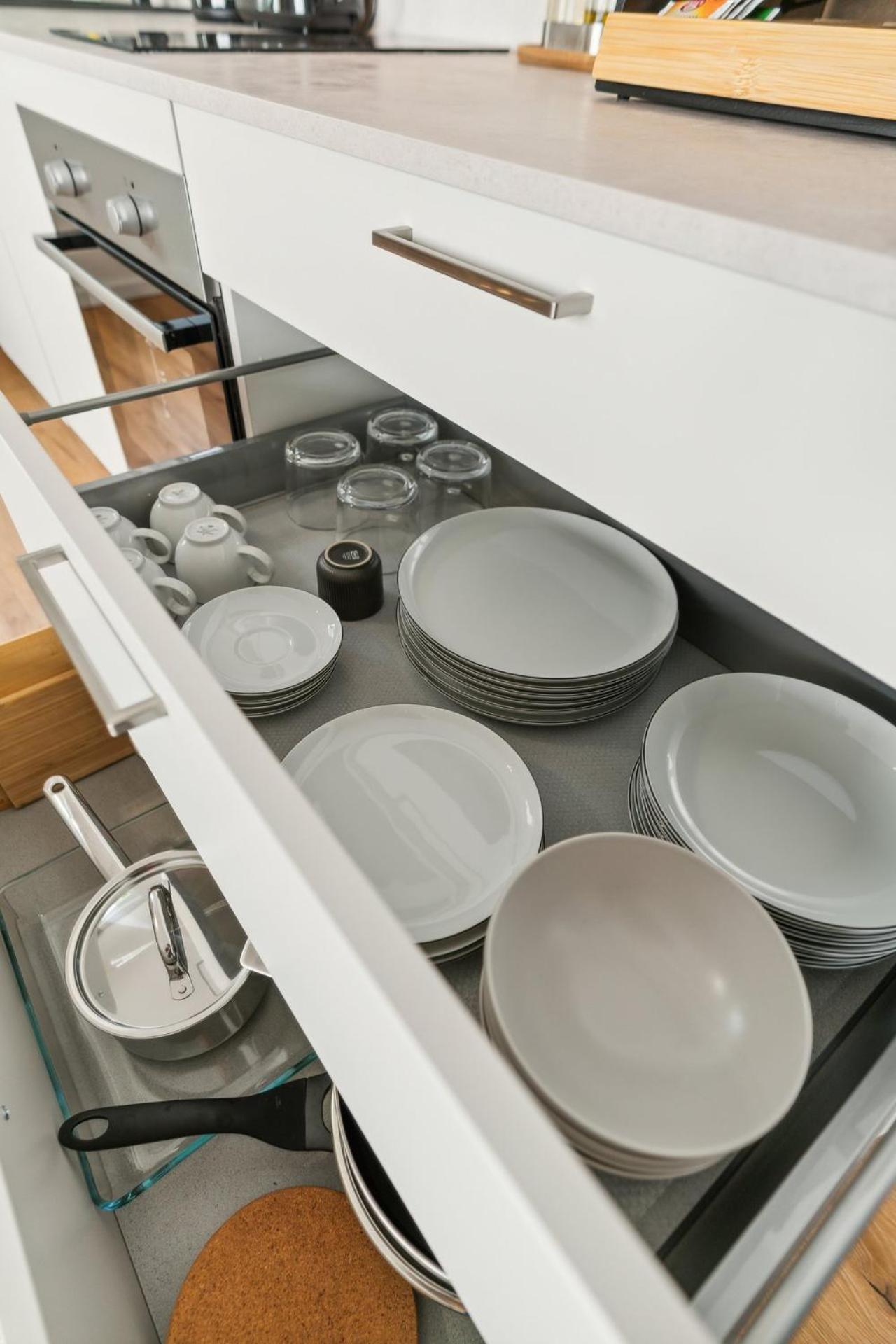 Zwei Apartments Fuer Bis Zu 8 Personen Zentral, Modern, Mit Terrasse & Balkon Bielefeld Bagian luar foto