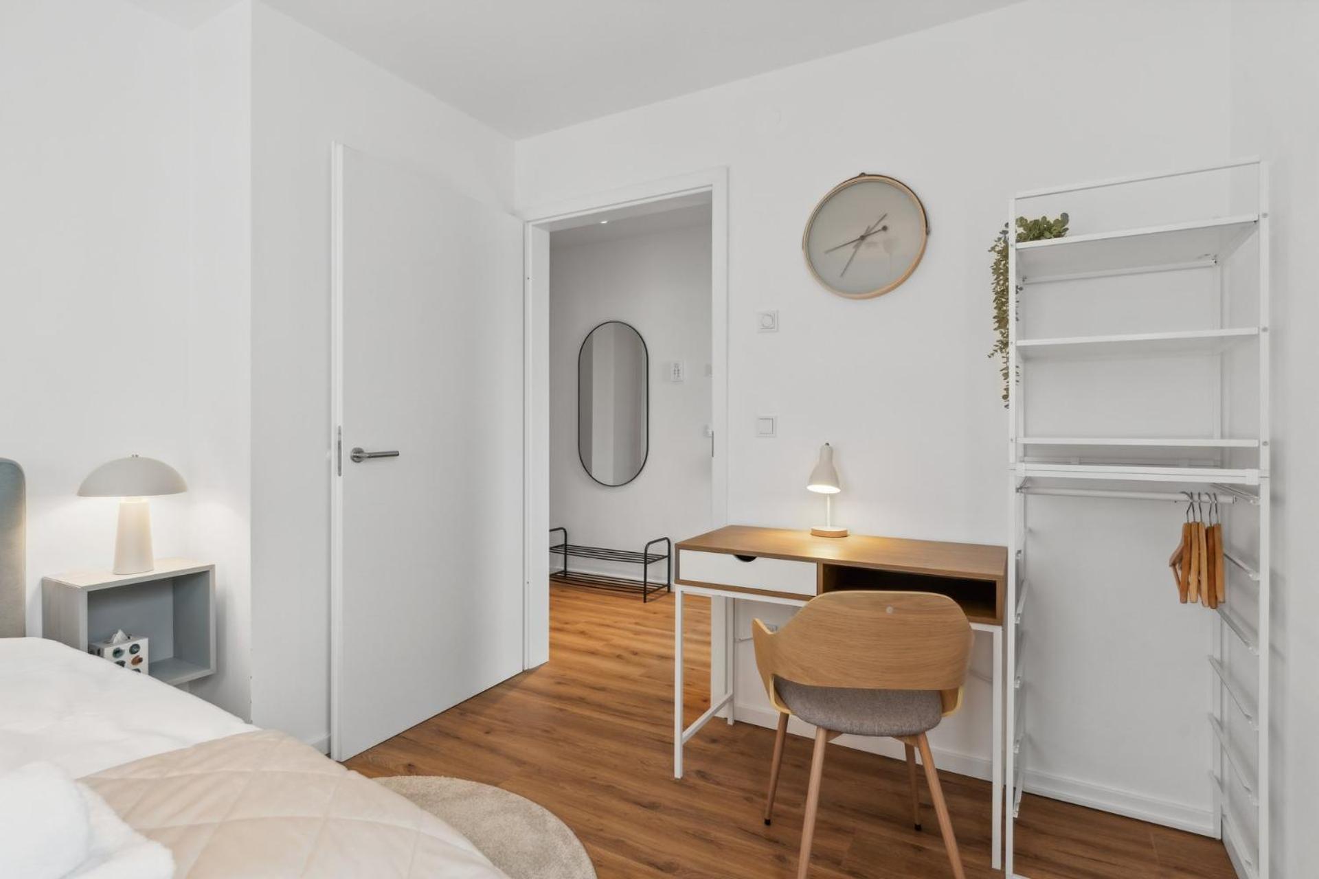Zwei Apartments Fuer Bis Zu 8 Personen Zentral, Modern, Mit Terrasse & Balkon Bielefeld Bagian luar foto