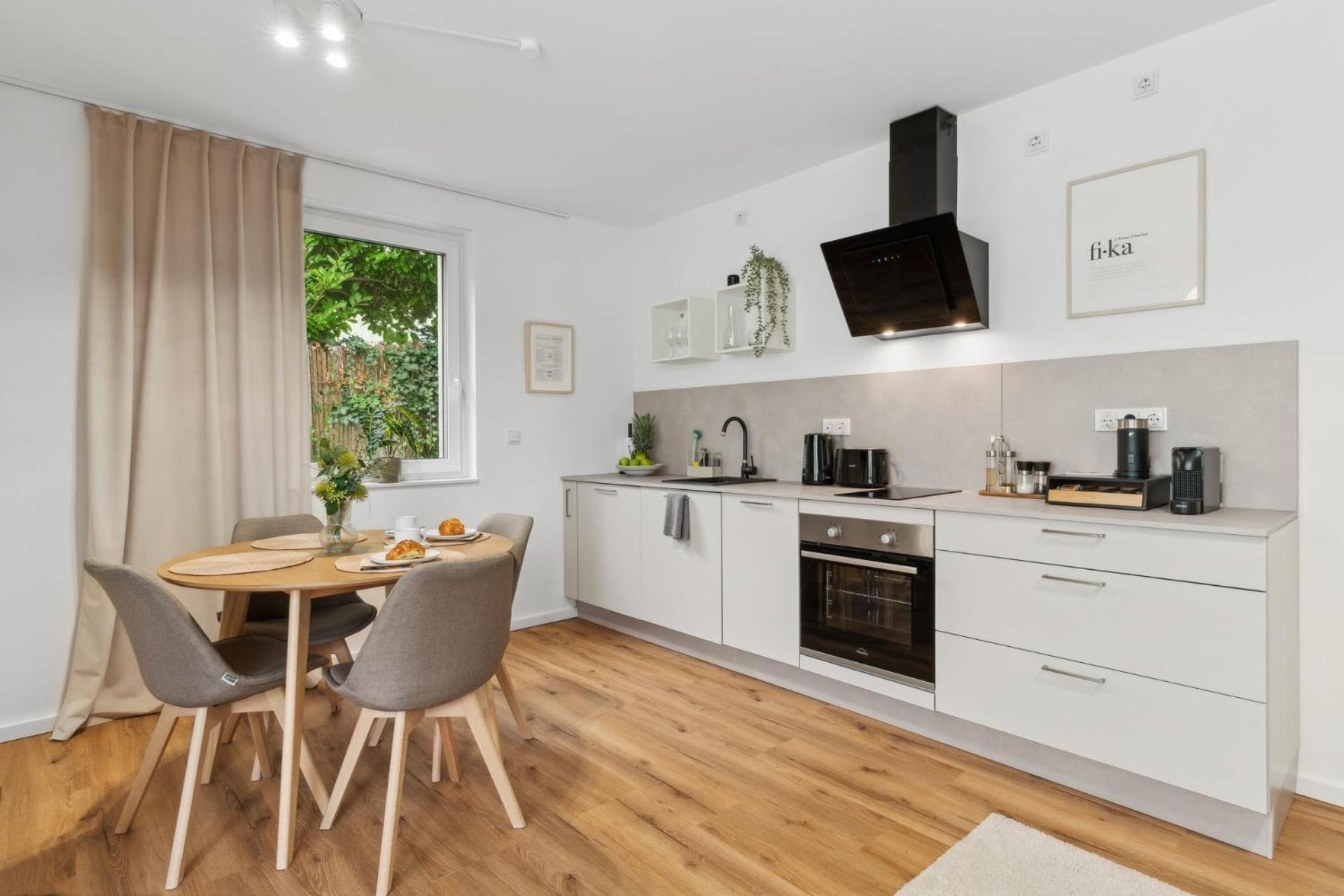 Zwei Apartments Fuer Bis Zu 8 Personen Zentral, Modern, Mit Terrasse & Balkon Bielefeld Bagian luar foto